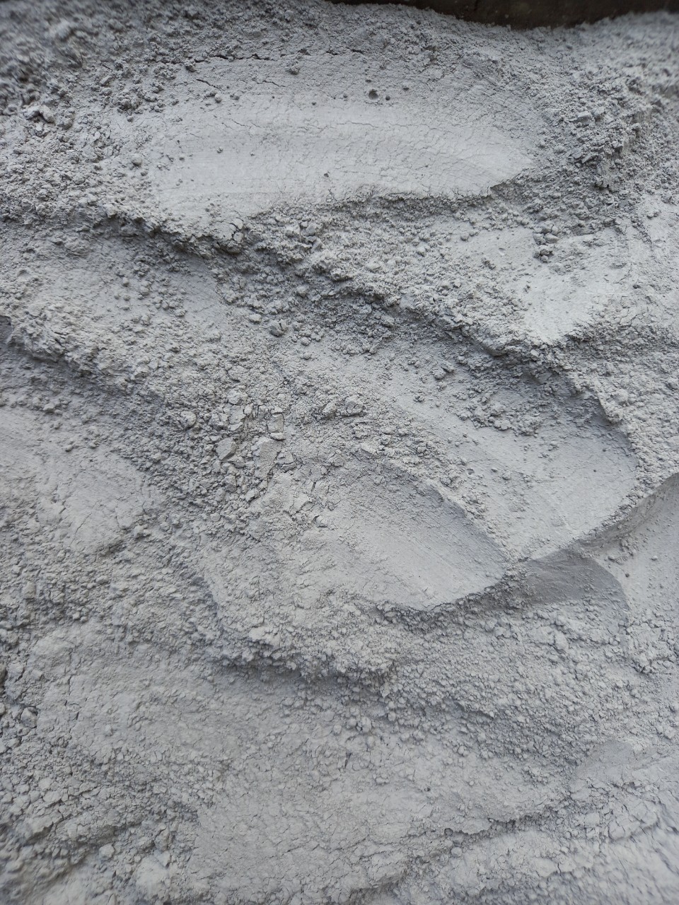 Wholesale High quality Portland Cement CEM II 42.5N & R from Vietnam Best Supplier Contact us for Best Price