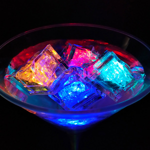 New Style Colorful Flash Ice Auto Changing Color Crystal Cube Water-activated Light-up Led Glow Ice Cubes For Bar Decoration