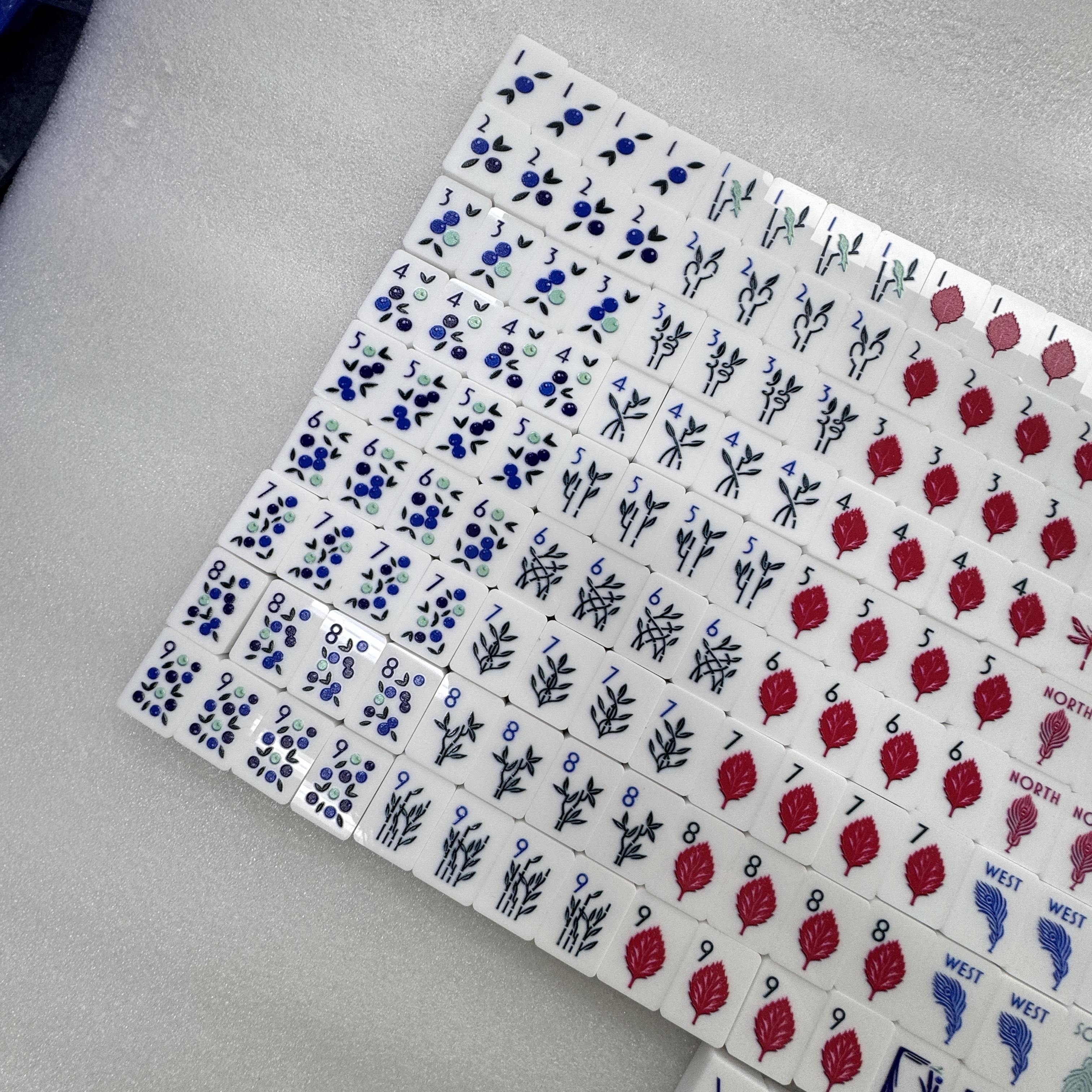 Custom For Recreational Games American Malaysia Japanese Mahjong Tiles Acrylic Mahjong Set