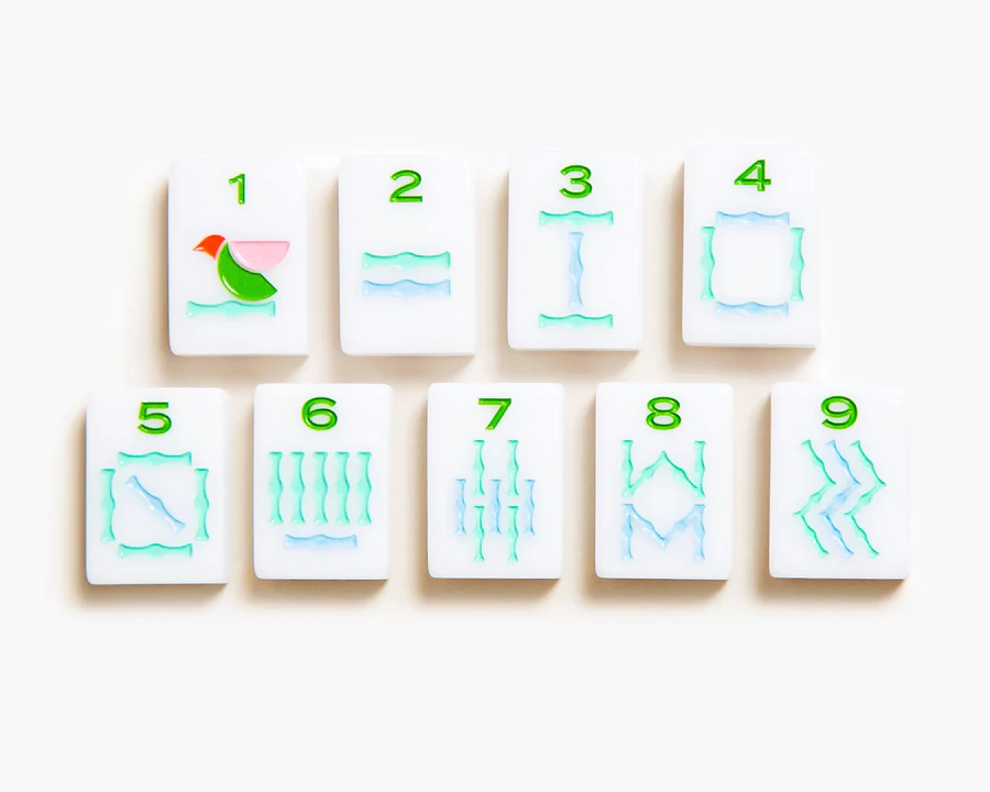 Custom Colorful Mini Acrylic Mahjong Set Modern Handmade 160 Pieces Acrylic Mahjong Tiles Game Set Decor For Family Parties