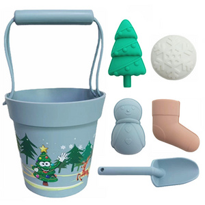 2022 new Christmas version of children's outdoor beach bucket shoveling snow splashing interactive silicone toys