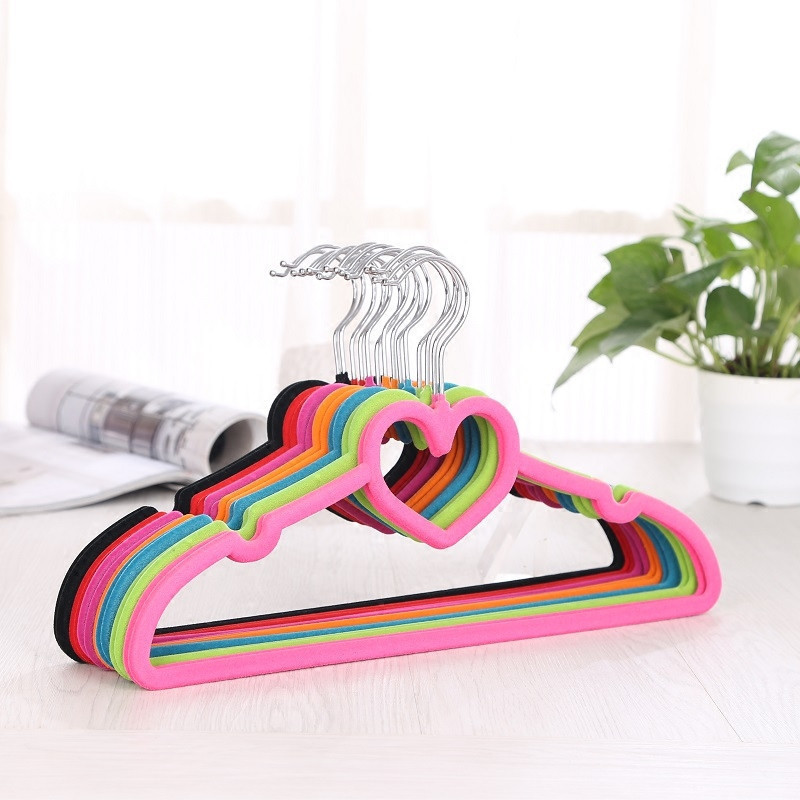 Colorful Velvet Clothes Hangers Loving Heart Velvet Coat Hanger Non-slip Heart-shaped Multifunction Hangers