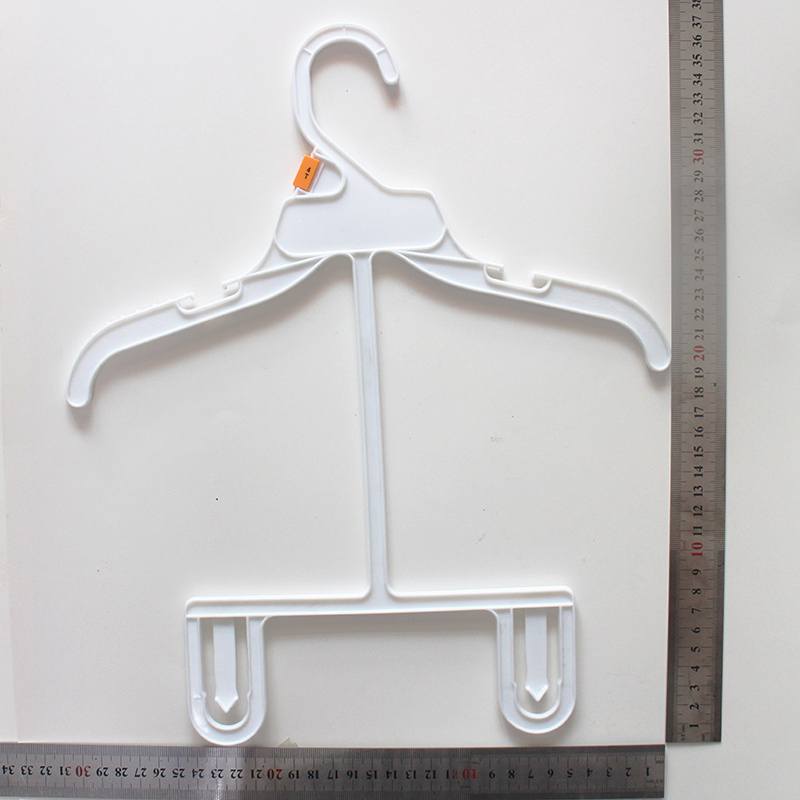 Custom Logo White Plastic Hanger Children Apron Coat Hanger with Factory Cheap Price White Plastic Body Hanger For Kids Suits