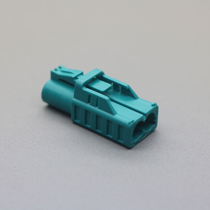 Supplier Wholesale Direct Selling Automotive Pbt Gf30 Connector Waterproof Connector Harness