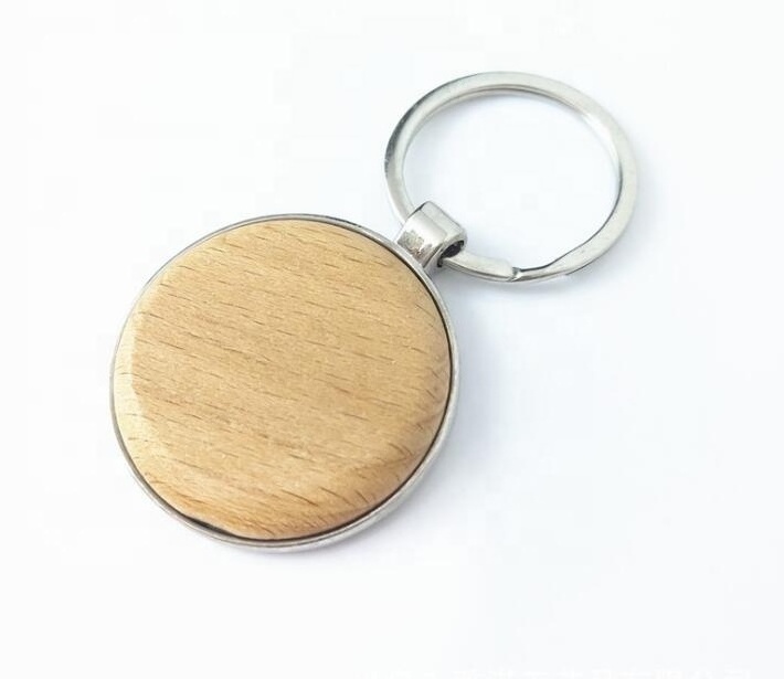 wholesale spot Wooden  keychain beech wood key chain laser logo advertisement keychain