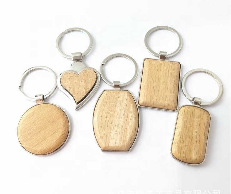 wholesale spot Wooden  keychain beech wood key chain laser logo advertisement keychain