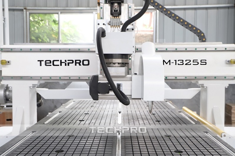 China Techpro 4 axis CNC Router MDF Playwood Bridge Saw Wood CNC Saw Cutting Machine with good price