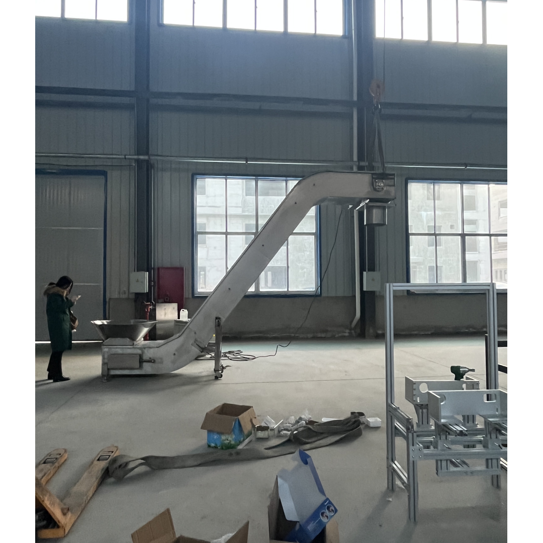 Factory Supply Customized SS304L Automatic Speed Adjustable grain wood chips stainless steel conveyor