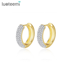 LUOTEEMI Yiwu Factory Wholesale Stock Jewelry Daily Wear Clear CZ Inlaid Huggie Hoop Earrings For Women