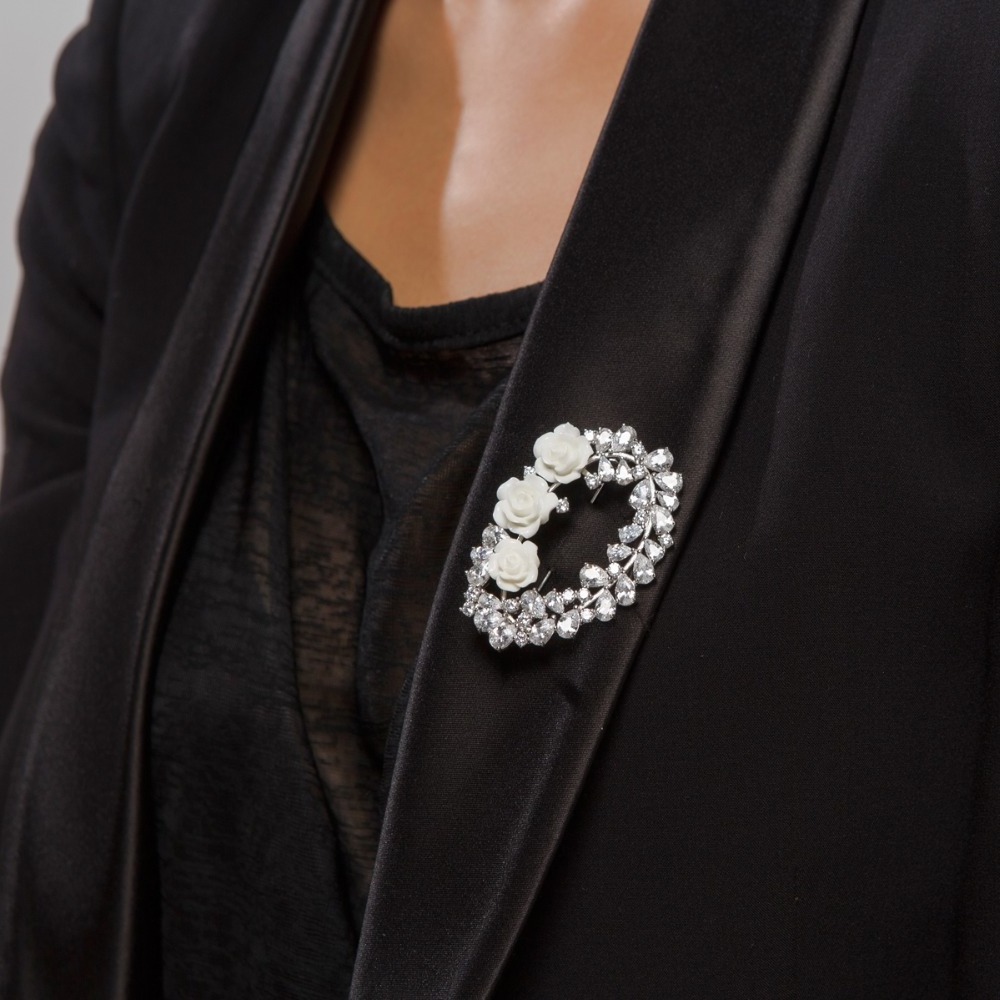 LUOTEEMI Top Fashion Luxury Elegant Women Full Zircon Crystal Rose Flower Brooch Pin Brooches