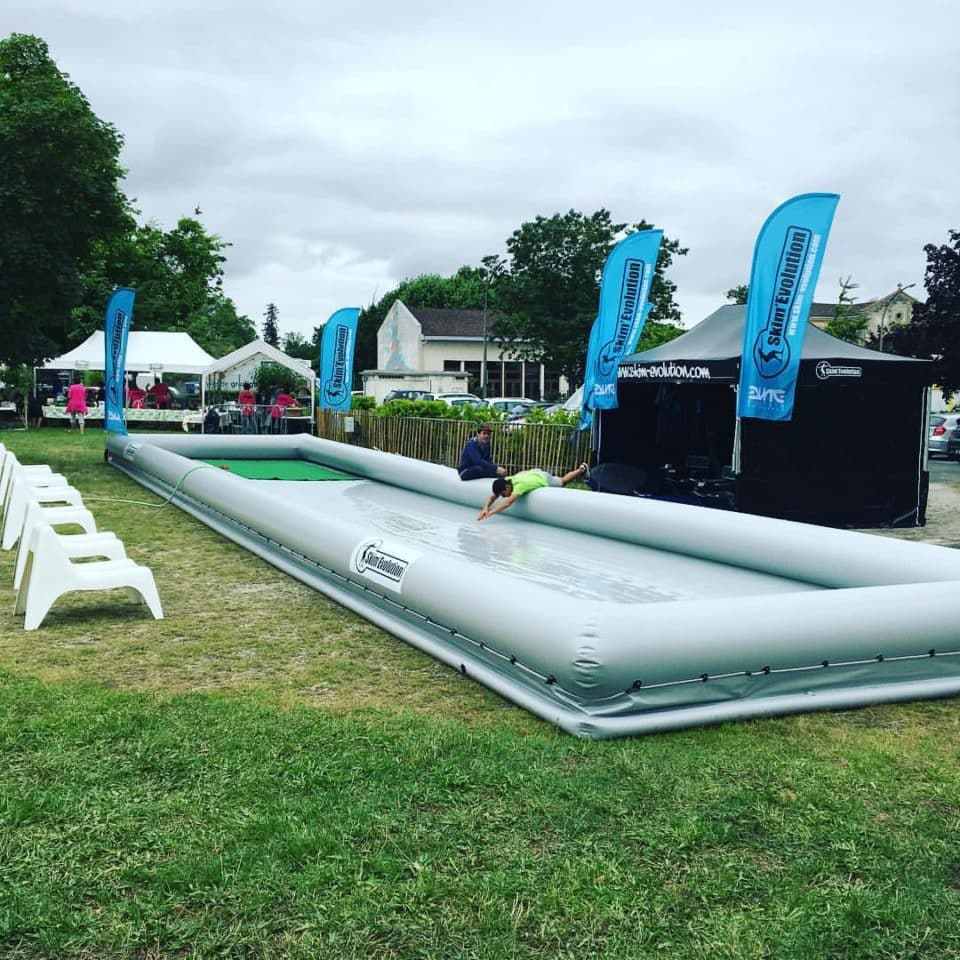 Large inflatable skimpool inflatable pool for skimboard sports