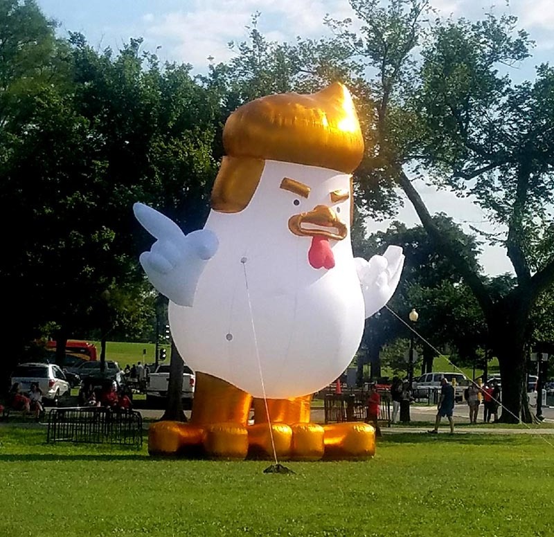 Giant inflatable chicken for advertising outdoor event show