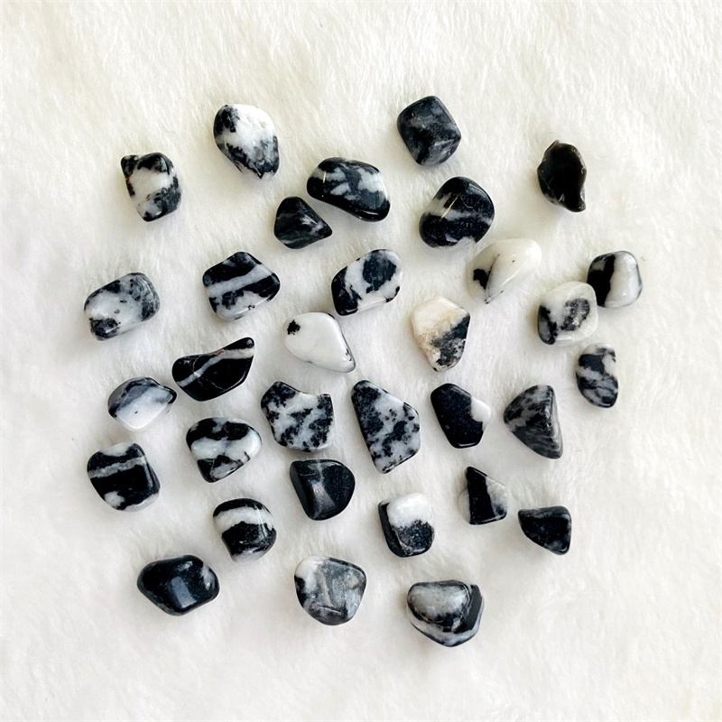 Wholesale natual polished crystal gemstone tumble stone chips white and black Jasper gravel for gift decoration