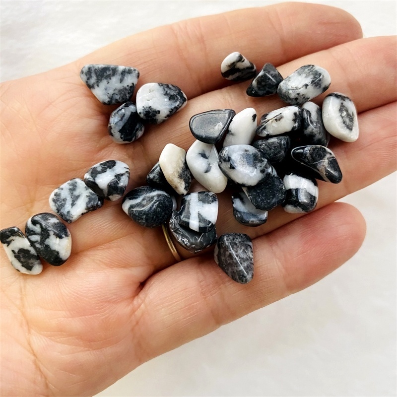 Wholesale natual polished crystal gemstone tumble stone chips white and black Jasper gravel for gift decoration