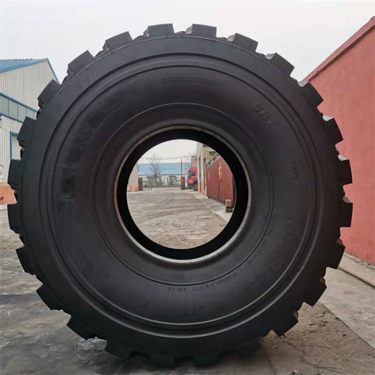 market top quality 30*10-16 33*12-20 10-16.5 16/70-20 12-16.5 bobcate solid tire for sale