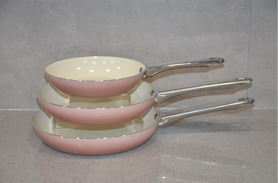 White and pink non stick ceramic coating Pressed aluminum kitchenware set fry pan set cookware with Stainless steel  handle