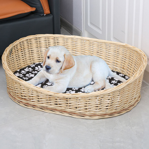 Hot new product custom Hand-woven tropical woven rattan oversized wicker pet sofa Rattan Dog Beds