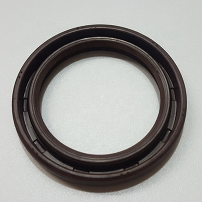 Crankshaft front oil seal MD372249 for engine 6G72