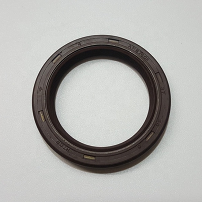 Crankshaft front oil seal MD372249 for engine 6G72