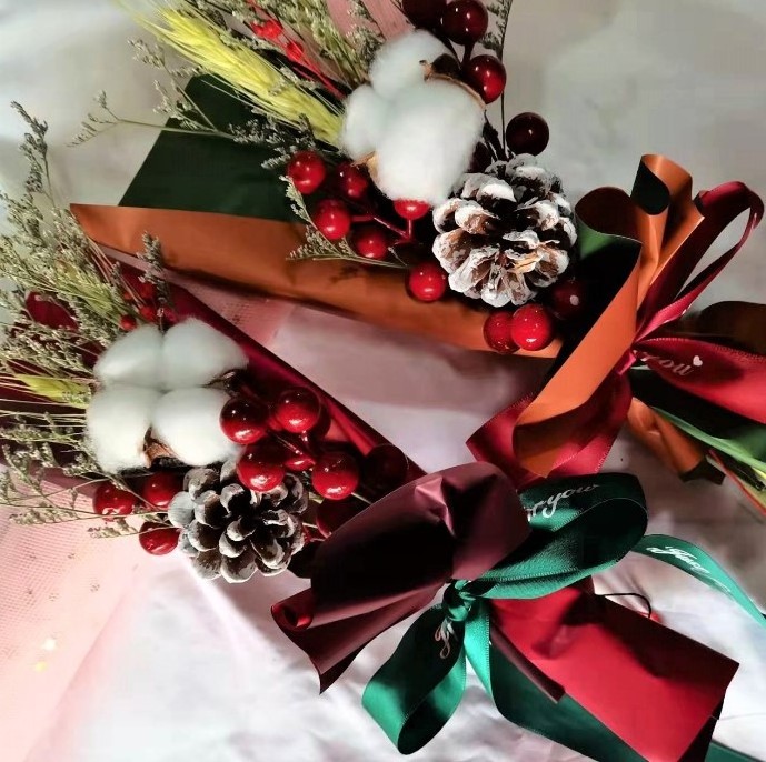 wholesale artificial luxury handmade bouquet christmas decorative flowers