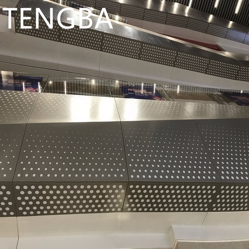 Decorative metal  Panels for ceiling Carved Decorative Perforated Panel Aluminum Ceiling tiles for Mall