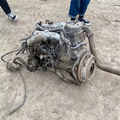 Complete Engine Isuzu 4jb1 diesel engine 2.8cc with trans mission speed gearbox 5+1