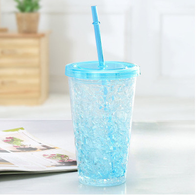 Wholesale Mug leak proof plastic straw reusable water bottle plastic glass ice cup with cover fashion