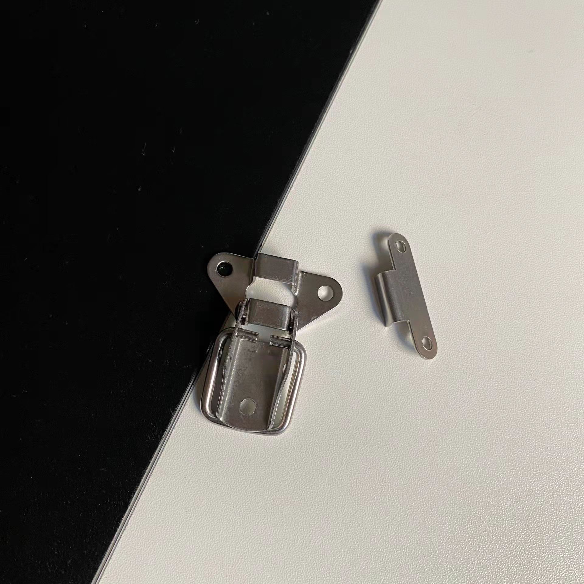 OEM ODM Stainless steel Iron butterfly hasp Claw Fastener locking cabinet clip clamp toggle latch