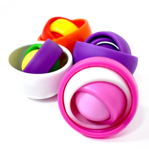 Colorful Pop Finger Spinning Top Ball Plastic Fidget Spinner Ring Sensory Fidget Gyroscope Toys