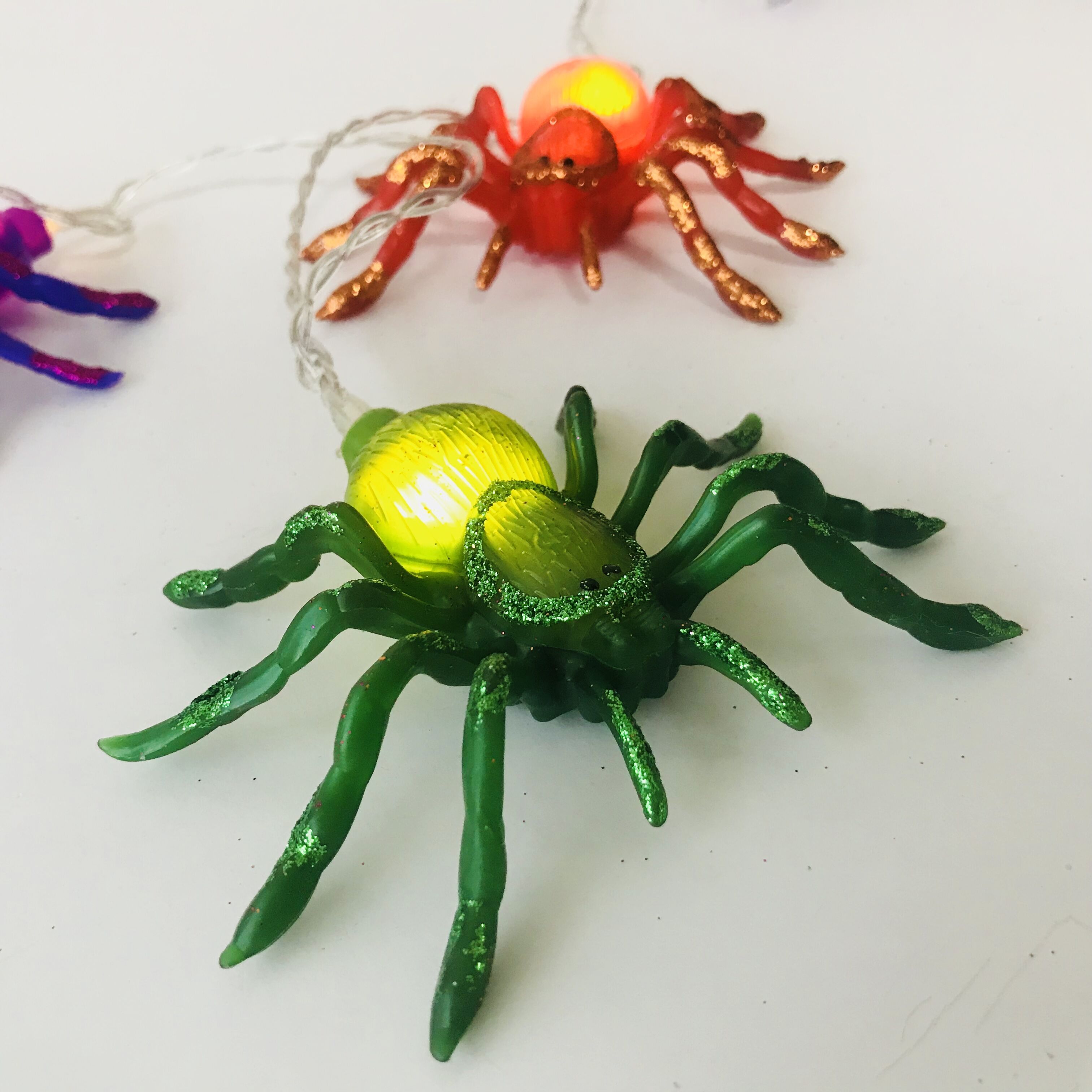 15 LED Halloween Spider String Lights Battery Operated Lighted Up Multicolor Glitter Spider For Indoor Garden Party Decoration