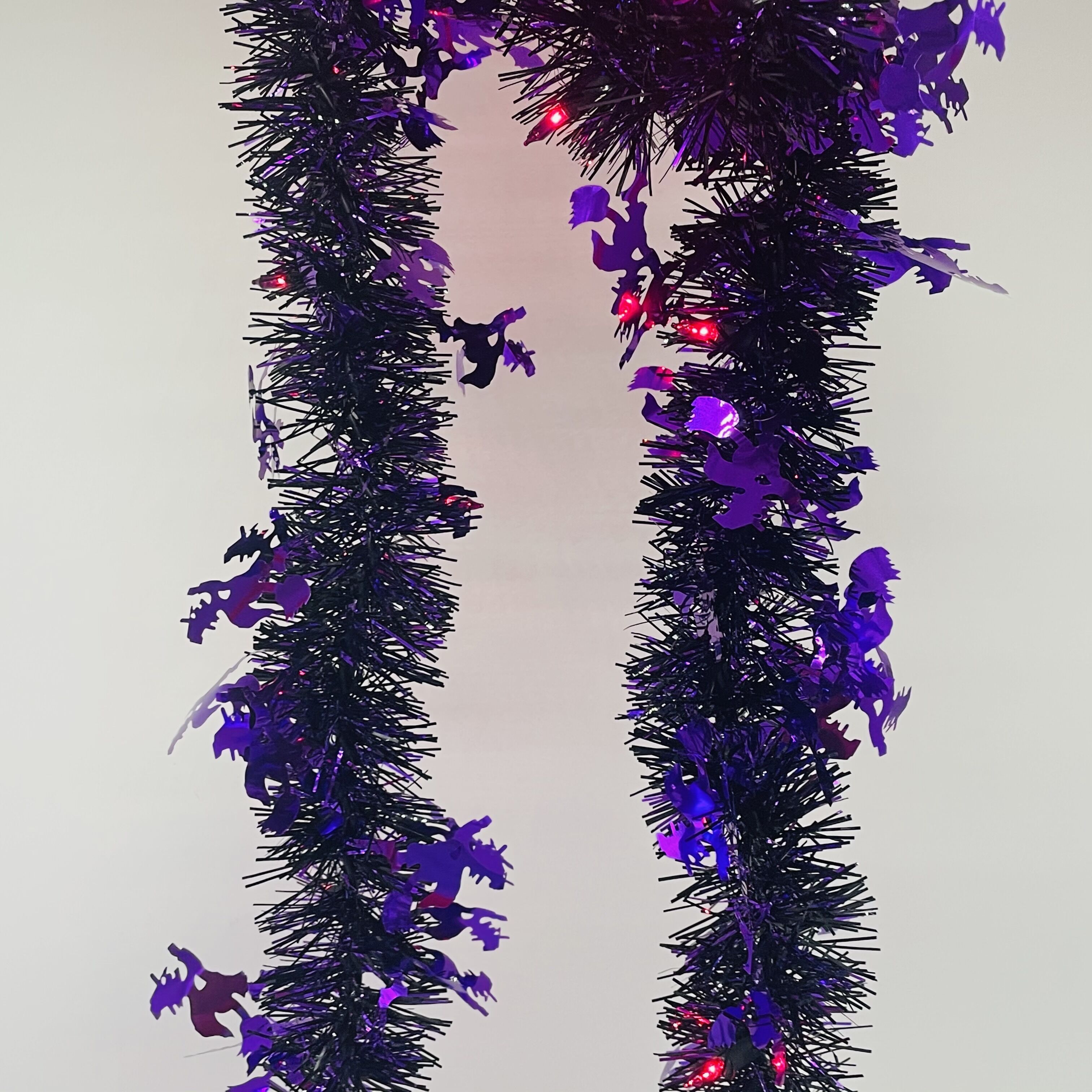 UL Hanging Lighted 9FT Halloween Tinsel Garland Purple Witch With 35 Mini Lights For Party Fireplace Door Party Backdrop