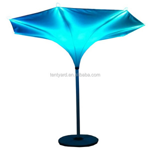 New design outdoor beach parasol garden umbrella Leisure cafe tulip umbrella with LED light