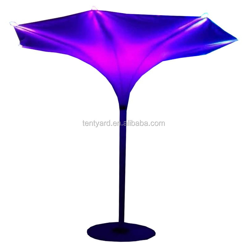 New design outdoor beach parasol garden umbrella Leisure cafe tulip umbrella with LED light