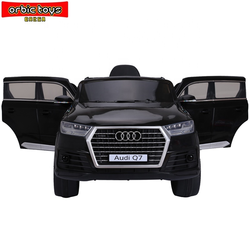 Wholesale Licensed Audi Q7 kids electric toy car children ride on remote control car battery powered rechargeable car