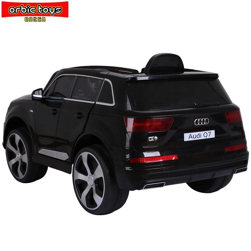 Wholesale Licensed Audi Q7 kids electric toy car children ride on remote control car battery powered rechargeable car