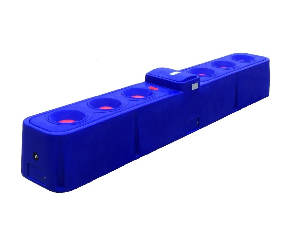 Terrui 4m Thermo Water Trough Blue Body With Red Balls Cattle Water Tank Trough Automatic Livestock Waterer