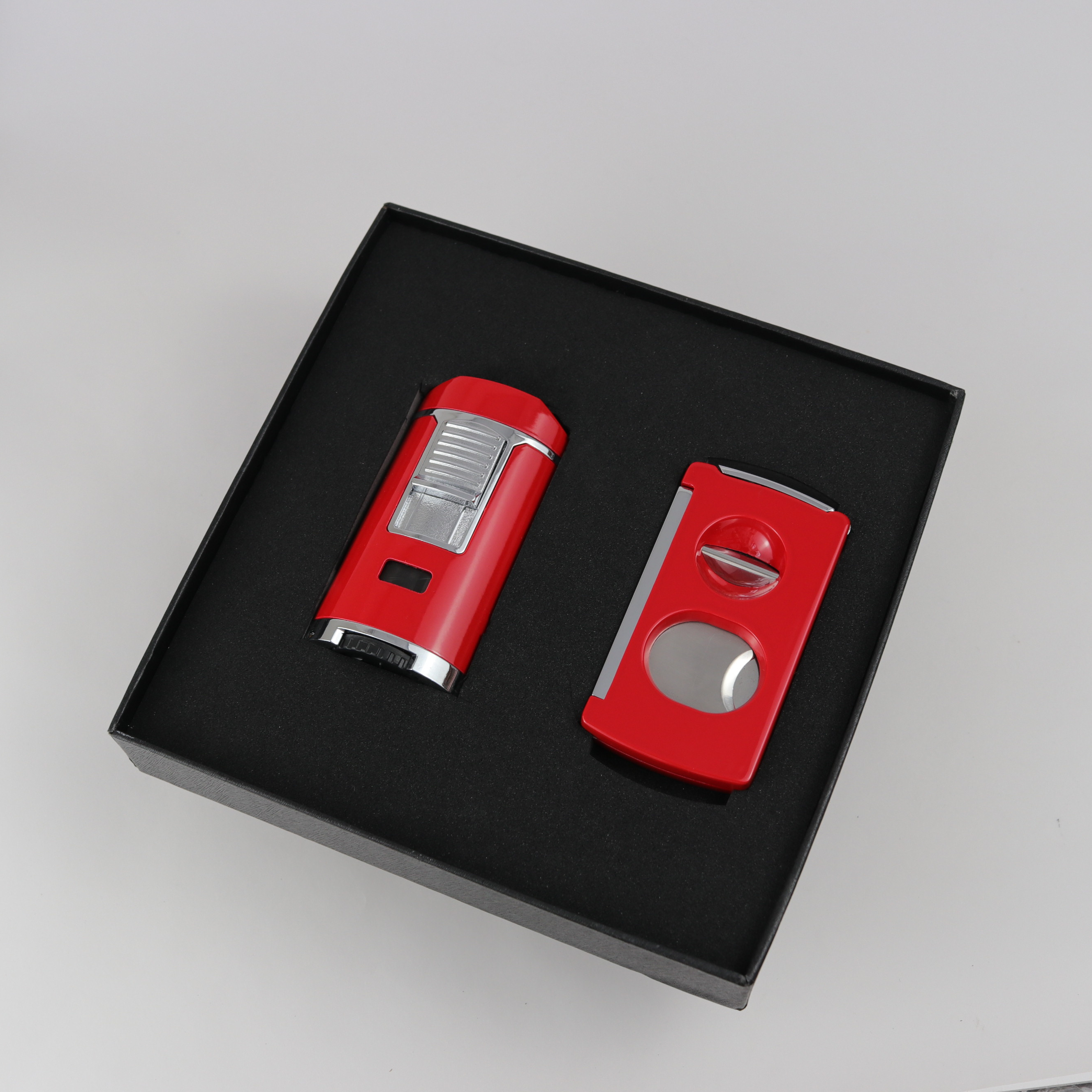 Wholesale Custom Logo Luxury Metal Double Blade V Cut Cigar Cutter and Lighter set Gift Box Cigar Kit