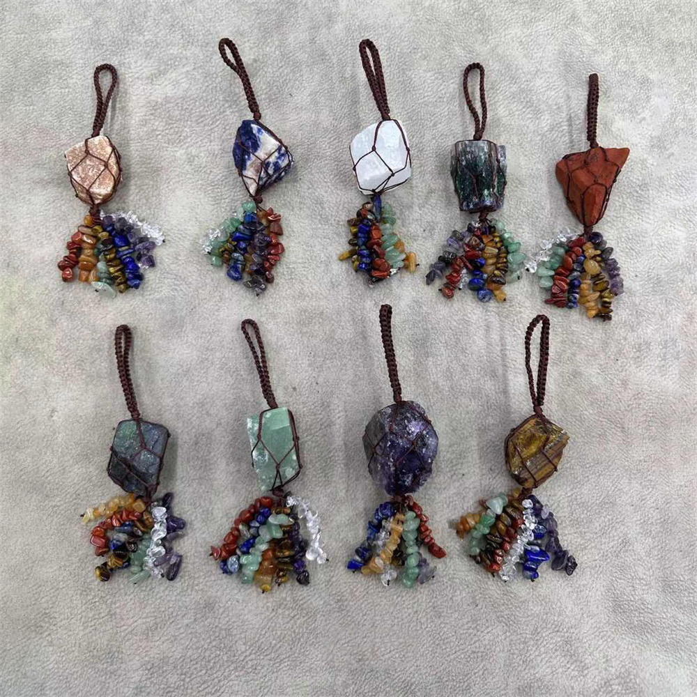 Wholesale cheap seven chakra car hanging charm healing crystal rough stones natural gems chips raw stone jade wall home decor