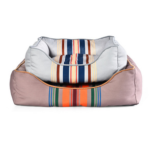 New Design Fashion Pet Bed 2023 New Trend Soft Cozy Multicolor Striped Dog Bed