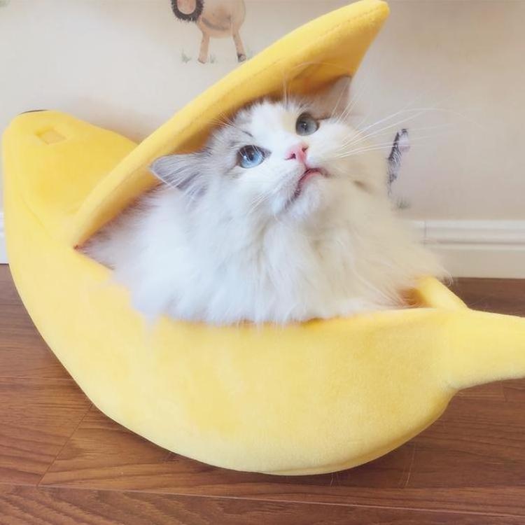 Cute Dog Puppy Cat Small Pet Bed Banana Shape Nest, Fluffy Warm Soft Plush Breathable Banana Cat Sleeping Bed