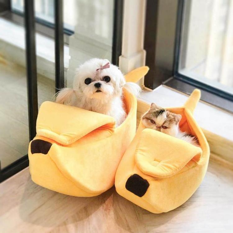 Cute Dog Puppy Cat Small Pet Bed Banana Shape Nest, Fluffy Warm Soft Plush Breathable Banana Cat Sleeping Bed