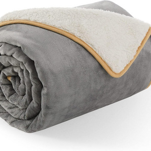 High Quality Custom Pet Products Outdoor Thick Sherpa Fleece Waterproof Dog Bed Throw Blanket