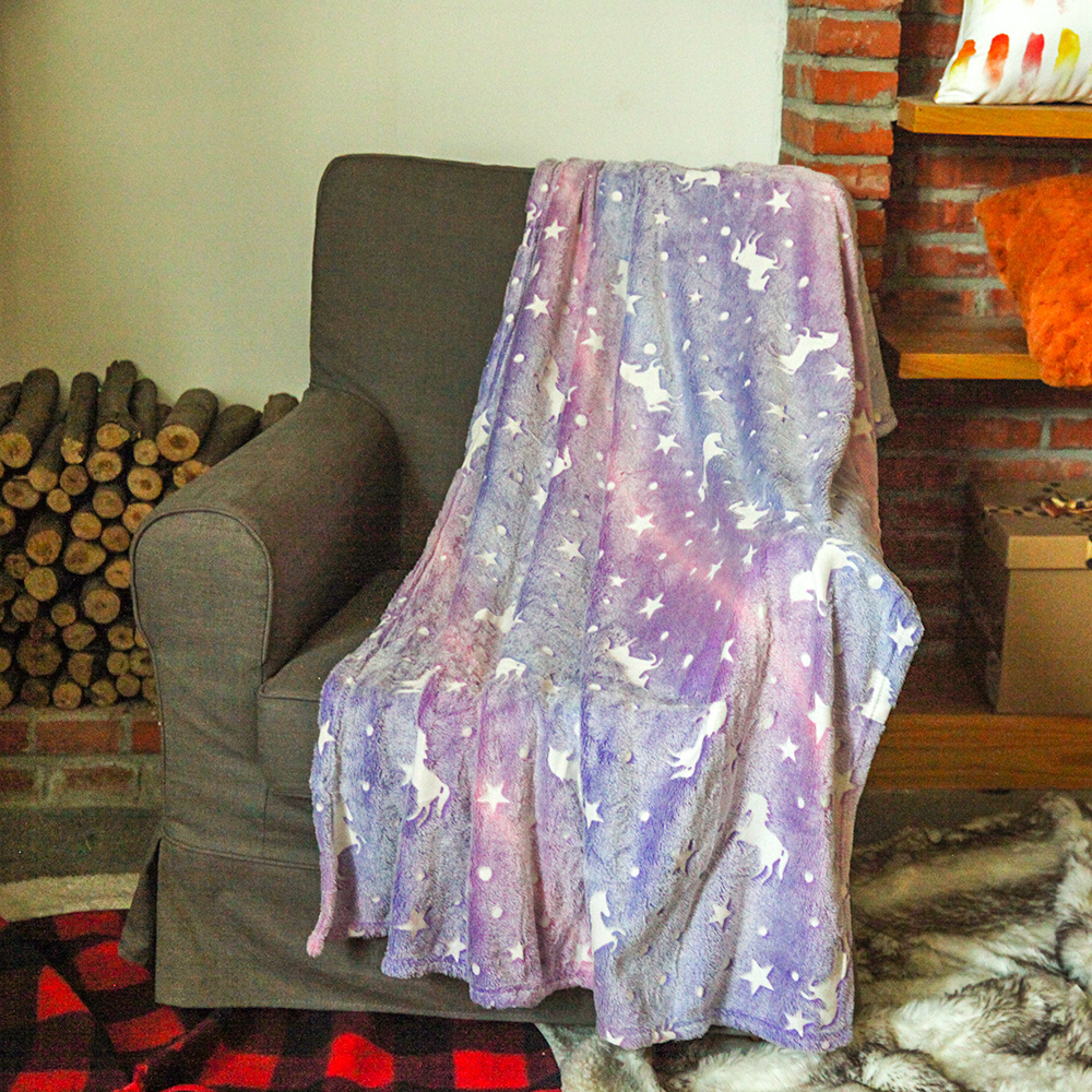 Customization Super Soft Warm Plush Gift Design Unicorn Star Flannel Fleece Luminous Glow In The Dark Blanket