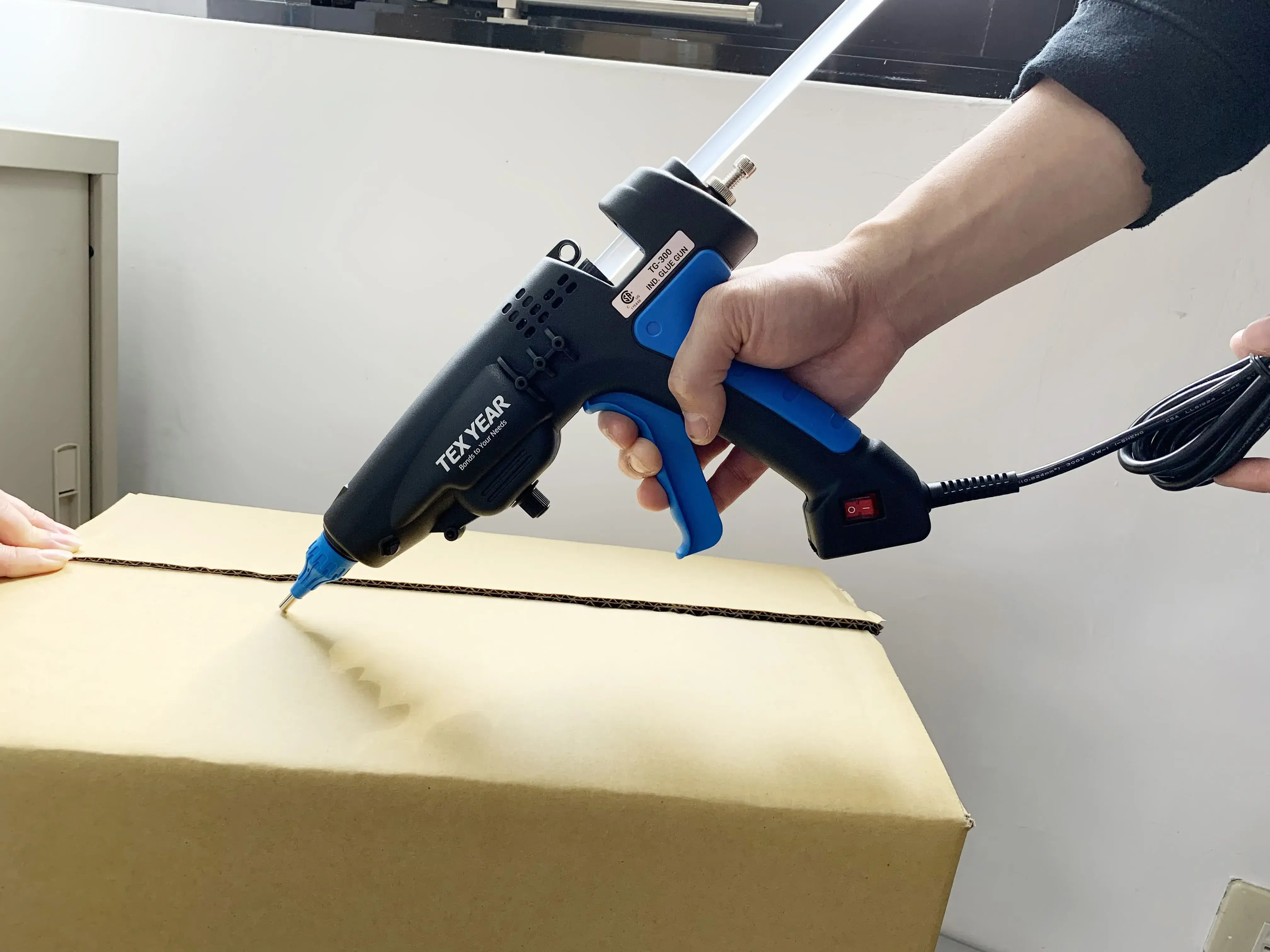 High Quality Battery Corded Silicone Hot Melt Glue Gun