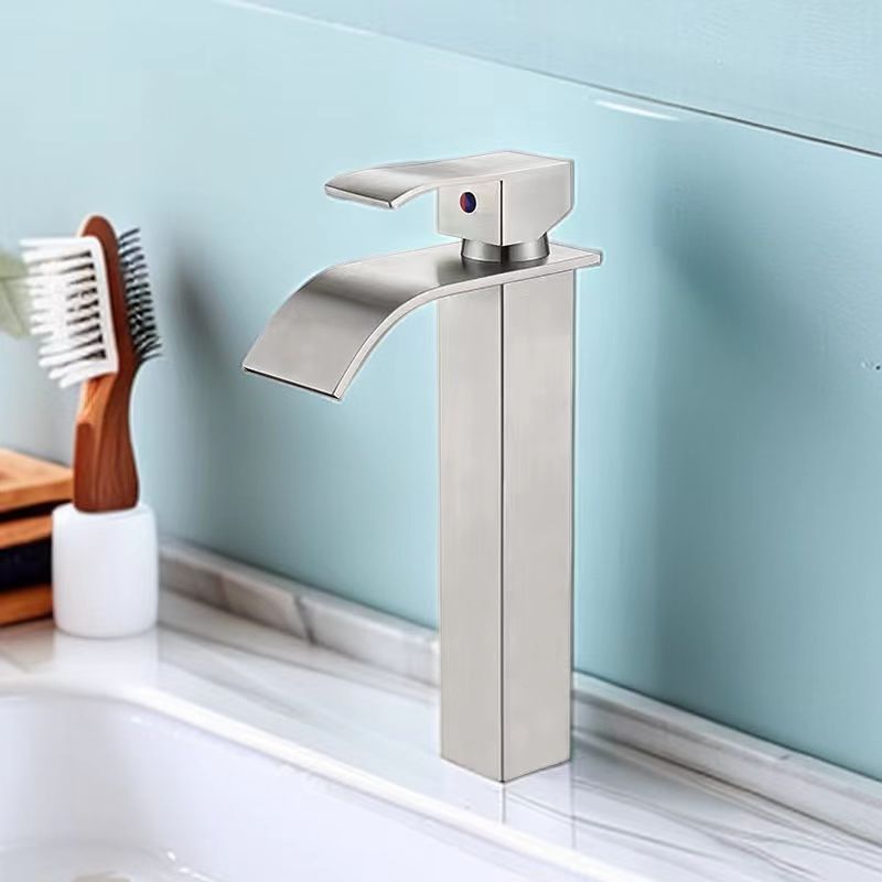 Factory Direct Sale Modern Design Restaurant Kitchen Faucet Kitchen High Quality Sink Water Faucet