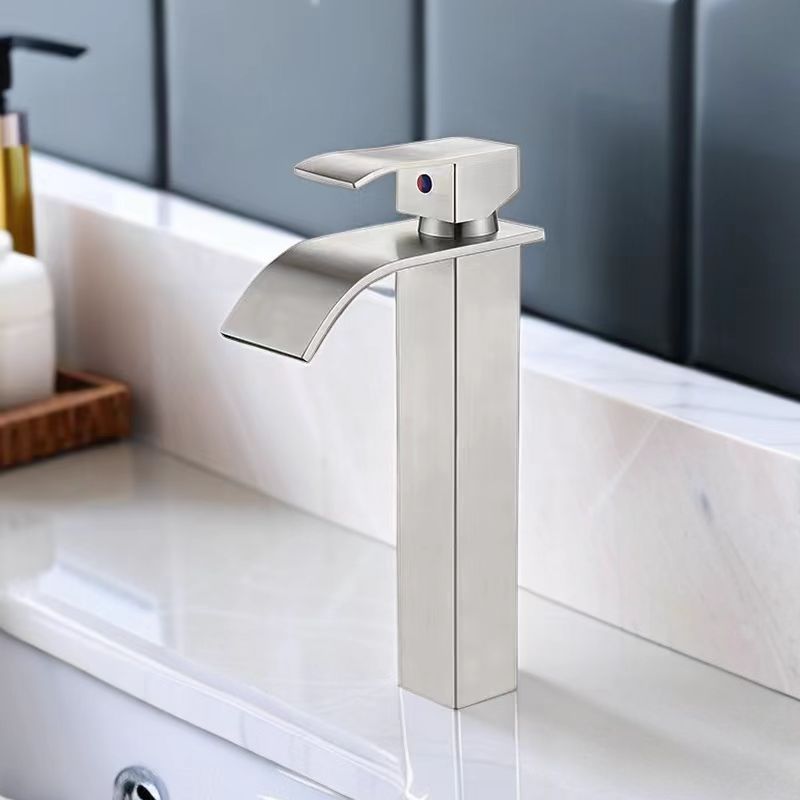 Factory Direct Sale Modern Design Restaurant Kitchen Faucet Kitchen High Quality Sink Water Faucet