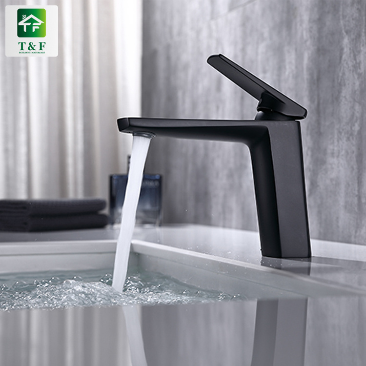 High Quality Single Hole Bathroom Toilet Faucet Tap Matte Black Health Faucet With Bathroom Faucet Accessories