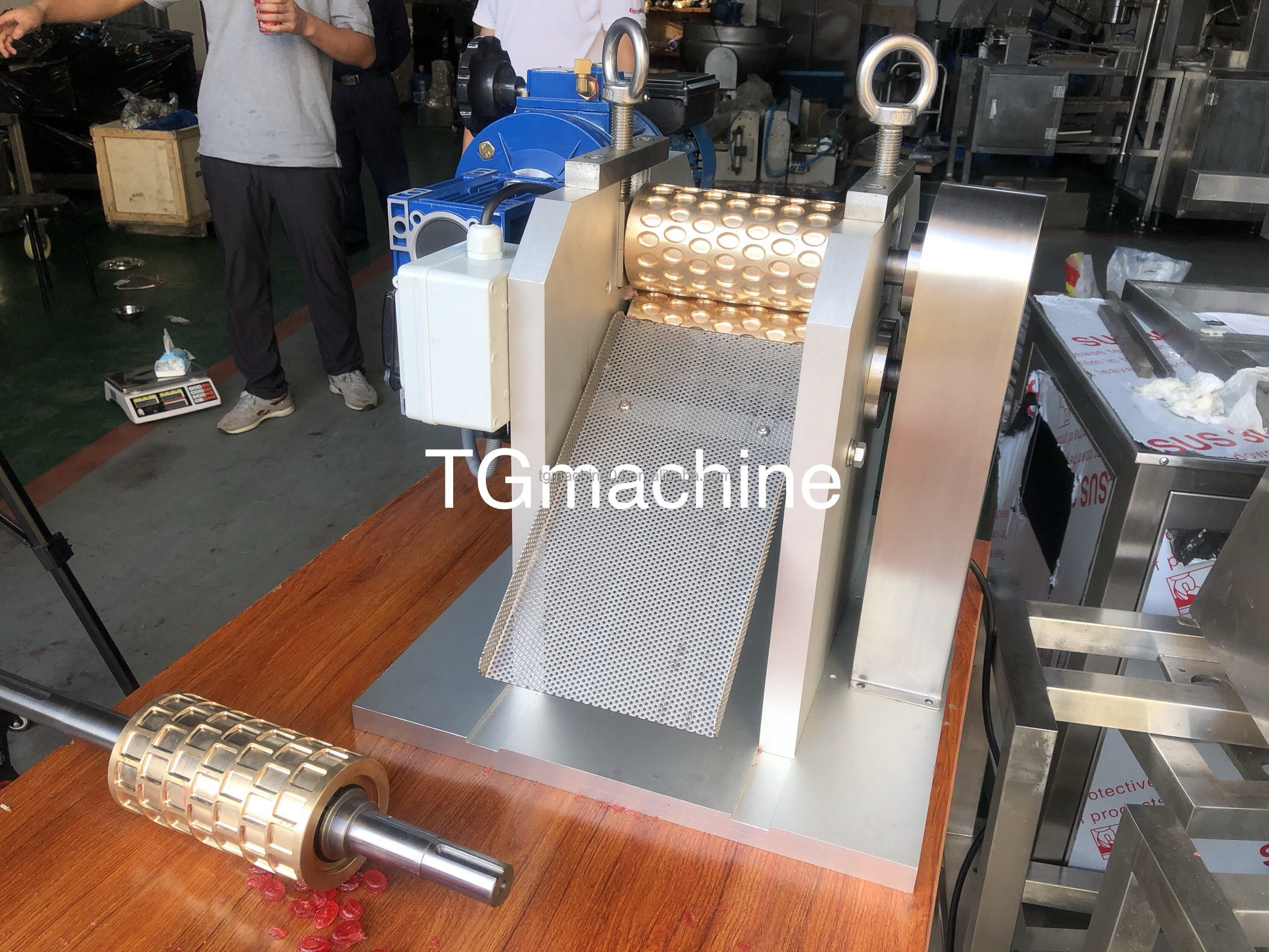 Highly recommended Semi automatic hard candy making machine candy continuous cooker