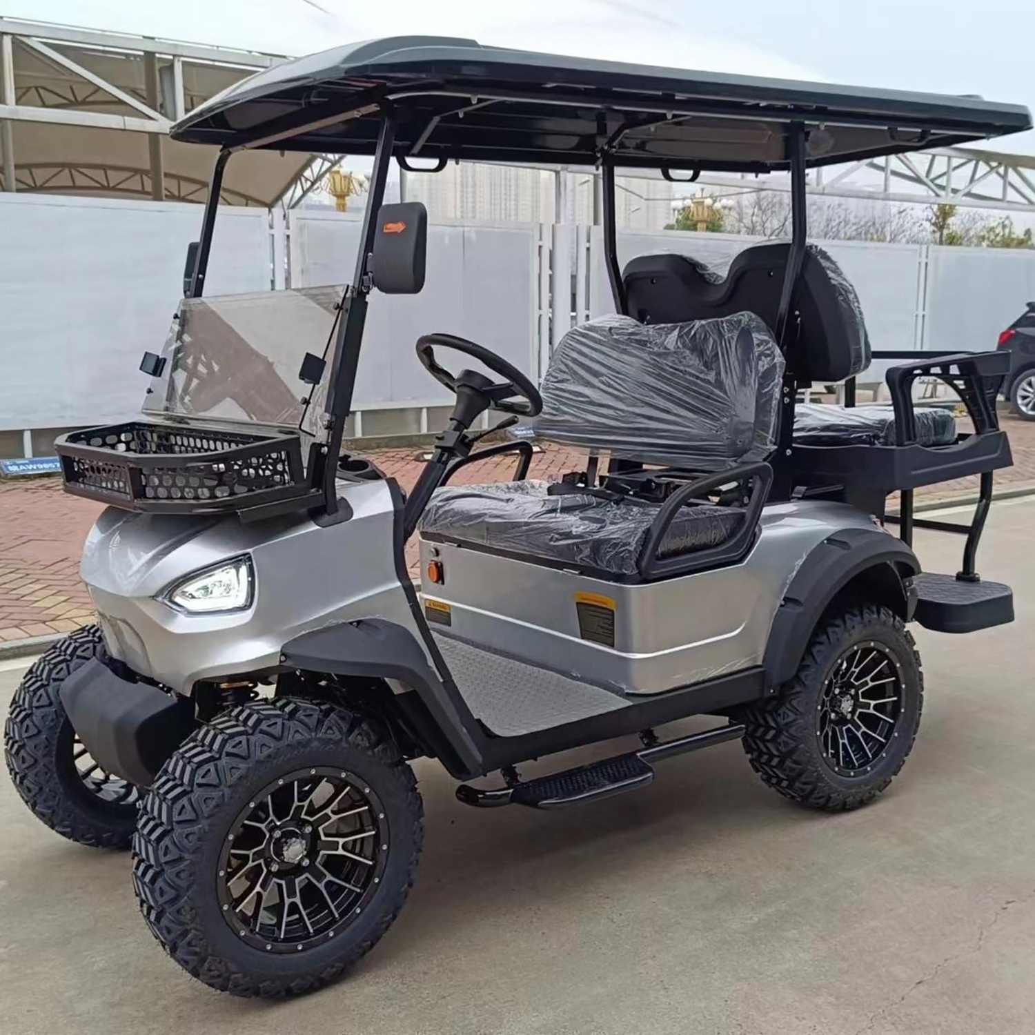 Chinese 2023 New Model 4 Wheel Drive Golf Cart Electric 4 Seater Soft Seater with Speaker