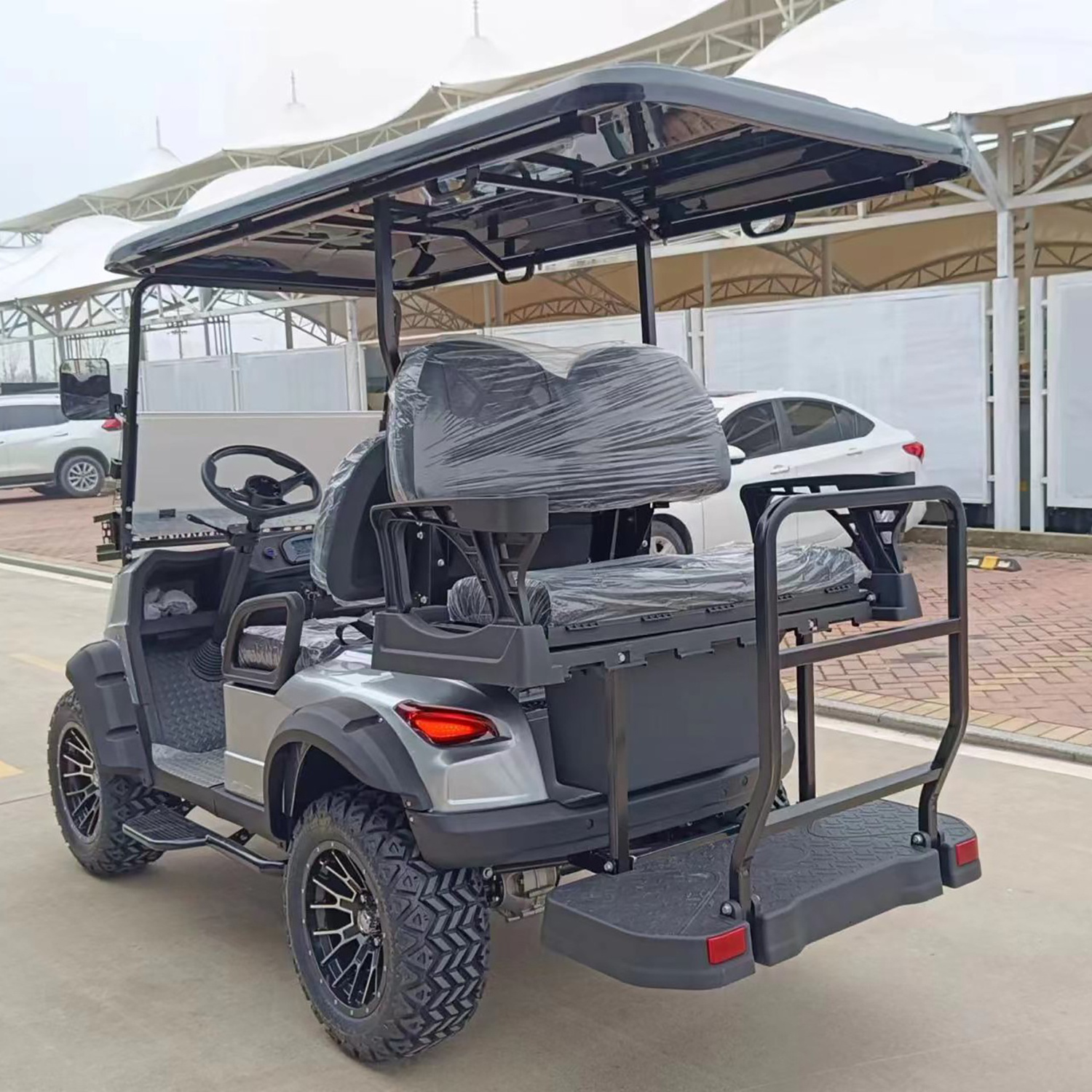 Luxury 4 Seater 200ah 72v Street Legal Enclosed Golf Cart With Lithium Ion Battery